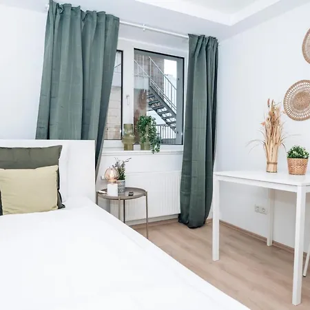 Kurzzeitglueck 24h Self Check-in E02 شقة *