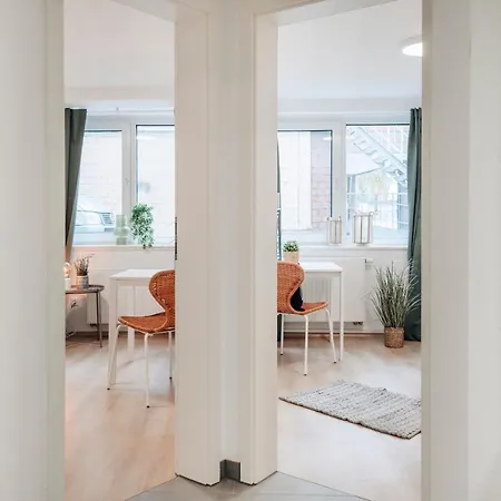 Kurzzeitglueck 24h Self Check-in E02 * Essen