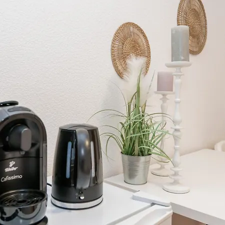 Kurzzeitglueck 24h Self Check-in E02 * Essen