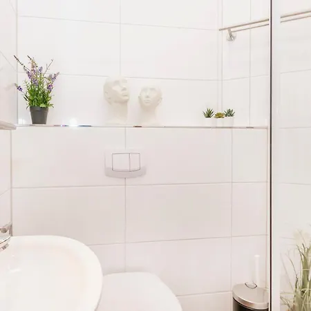 Apartment Kurzzeitglueck 24h Self Check-in E02